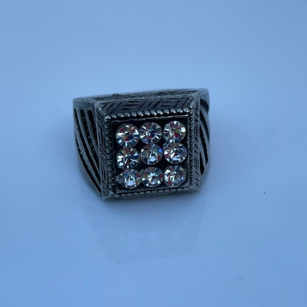 Men Ring Silver Tone Antique Style Crystal Accent Men Fashion Jewelry Size 8.5 - Picture 10 of 11